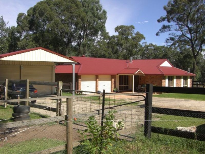 15 YALLAH STREET, Belimbla Park NSW 2570