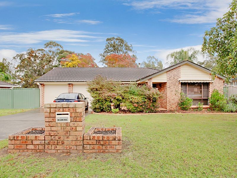 10 Caroline Chisholm Drive, Camden South NSW 2570