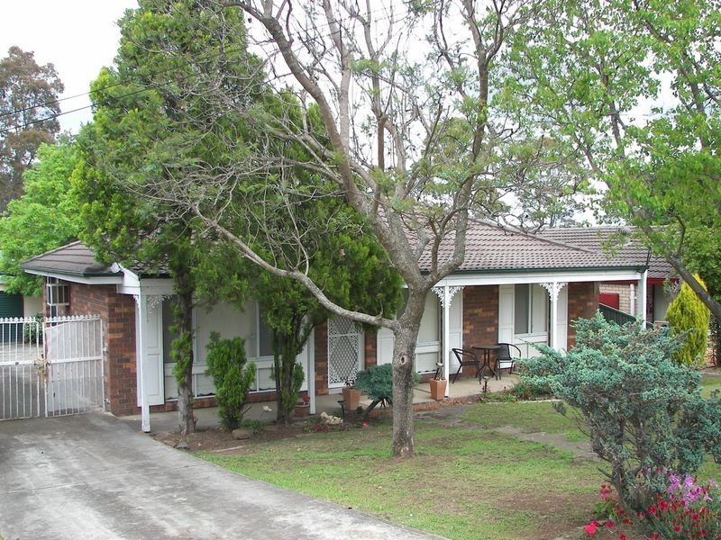84 Berallier Drive, Camden South NSW 2570