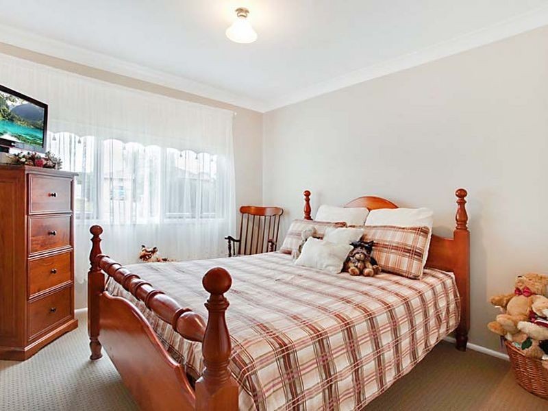 14 Wentworth Drive, Camden South NSW 2570