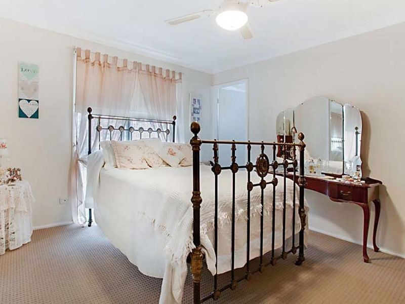 14 Wentworth Drive, Camden South NSW 2570