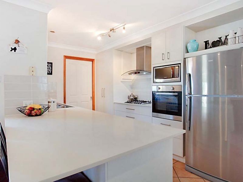 8 Irwin Court, Narellan Vale NSW 2567