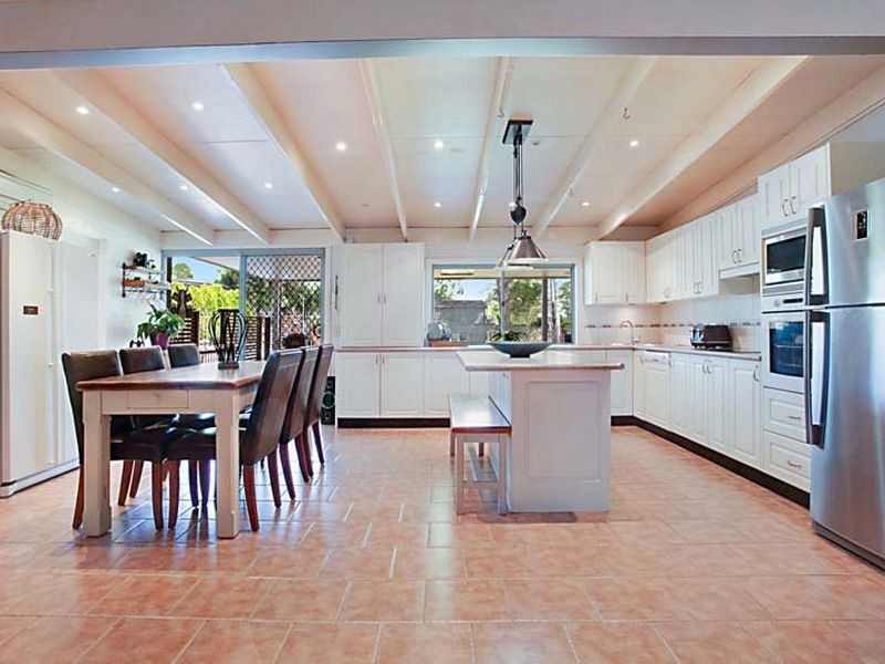 22 Burragorang Street, The Oaks NSW 2570