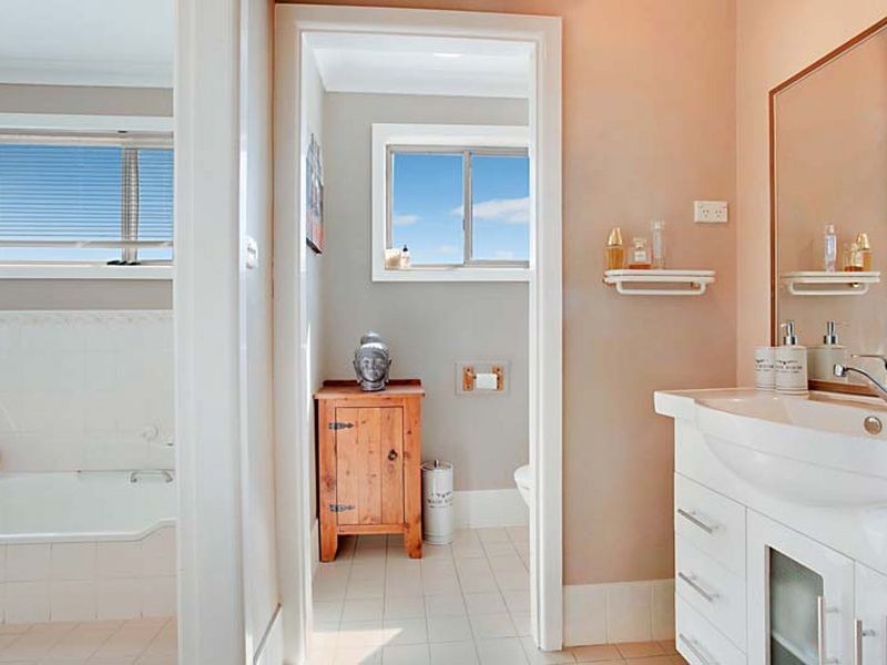 22 Burragorang Street, The Oaks NSW 2570
