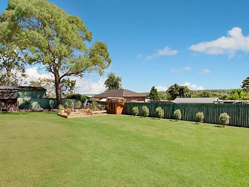 22 Burragorang Street, The Oaks NSW 2570