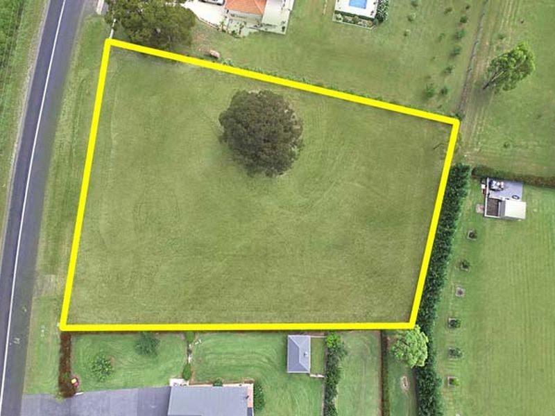 60 The Old Oaks Road, Grasmere NSW 2570