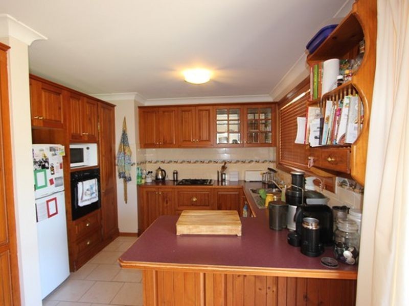 3 Maple Avenue, The Oaks NSW 2570