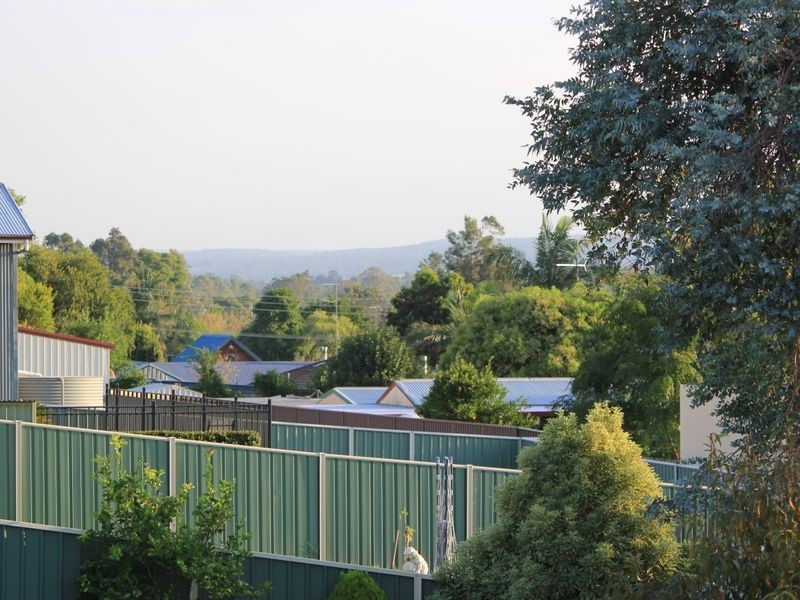 3 Maple Avenue, The Oaks NSW 2570