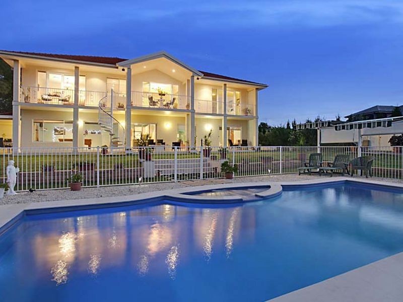 62 The Old Oaks Road, Grasmere NSW 2570