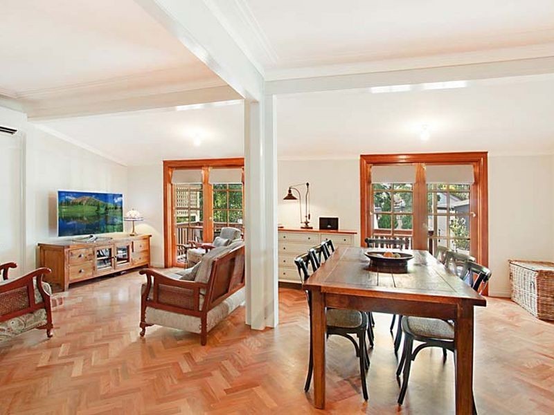 6 Church Street, Elderslie NSW 2570