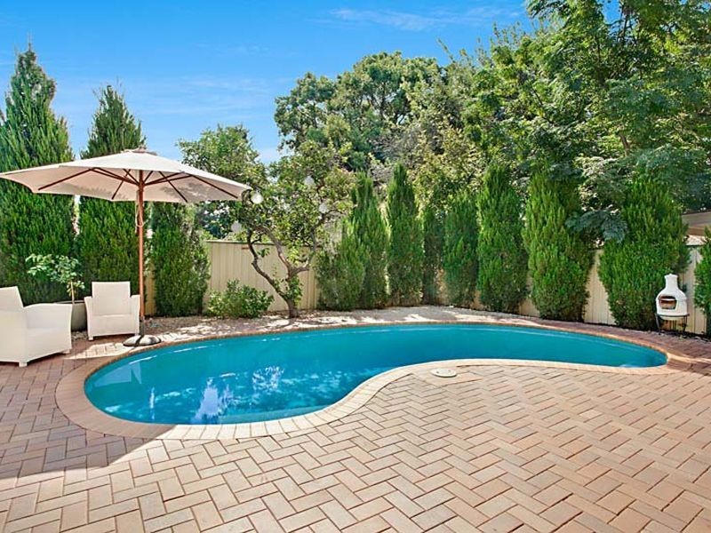 6 Church Street, Elderslie NSW 2570