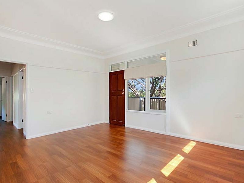 21 Hawkey Crescent, Camden NSW 2570