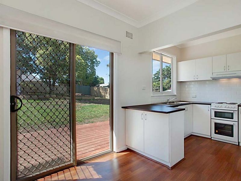 21 Hawkey Crescent, Camden NSW 2570