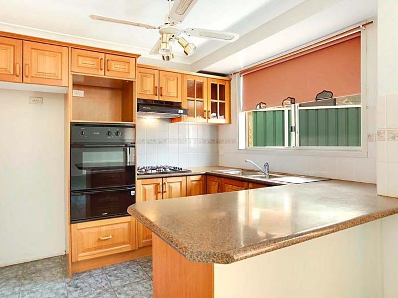 18 Stephenson Place, Currans Hill NSW 2567