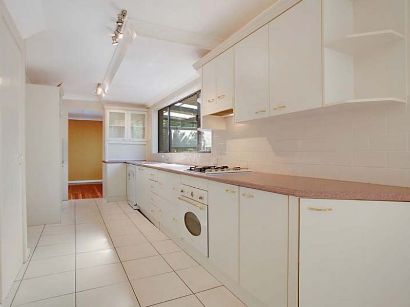 2 Grose Place, Camden South NSW 2570