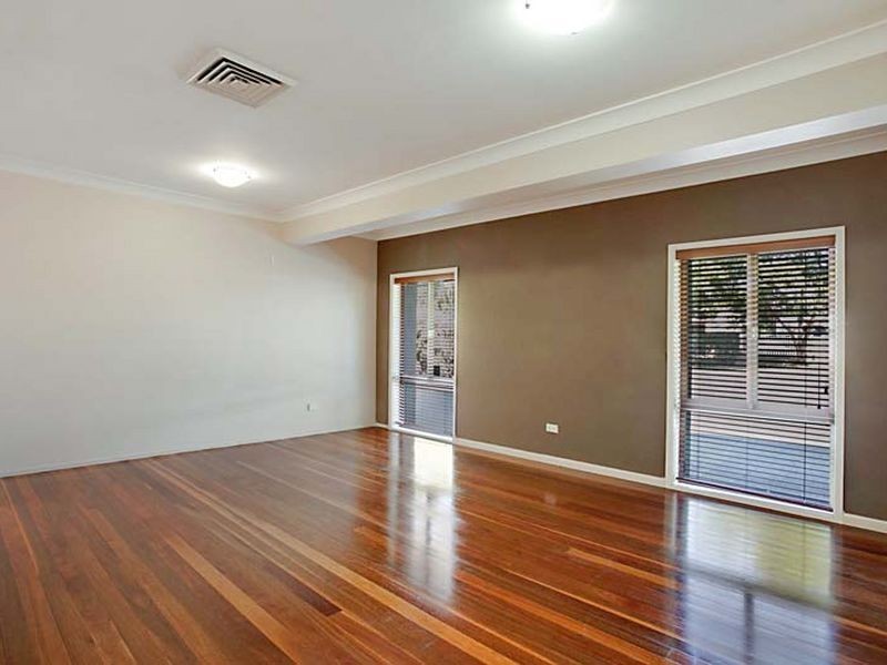 2 Grose Place, Camden South NSW 2570