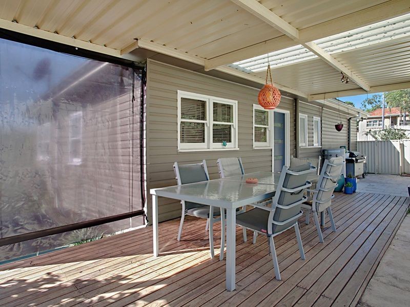 3 Hilltop Crescent, Campbelltown NSW 2560