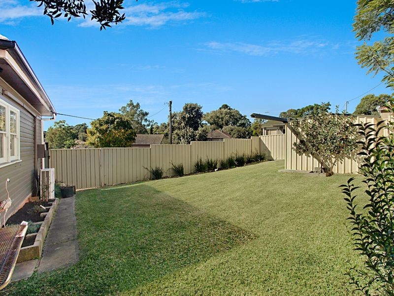 3 Hilltop Crescent, Campbelltown NSW 2560