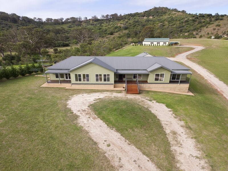 109 Calf Farm Road, Mount Hunter NSW 2570