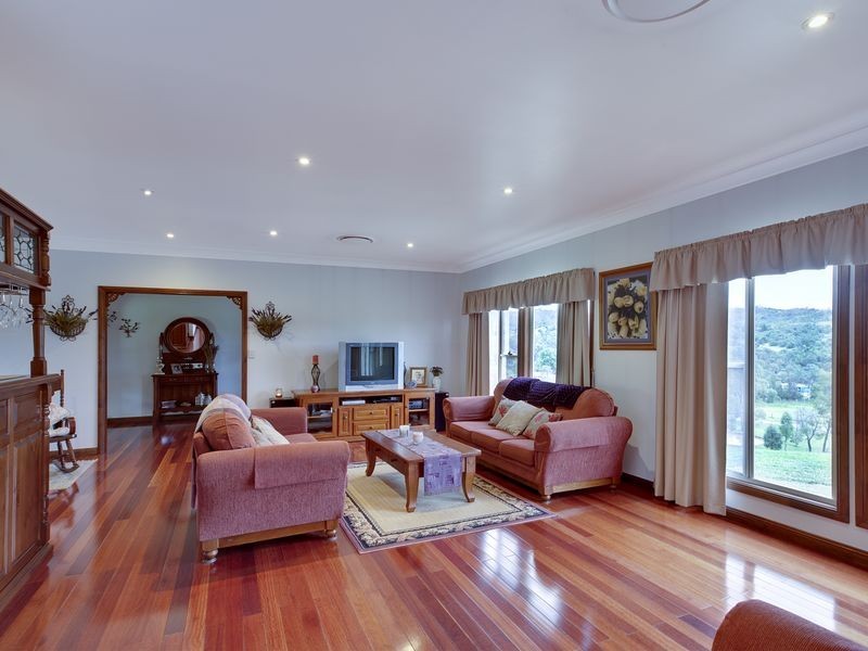 109 Calf Farm Road, Mount Hunter NSW 2570