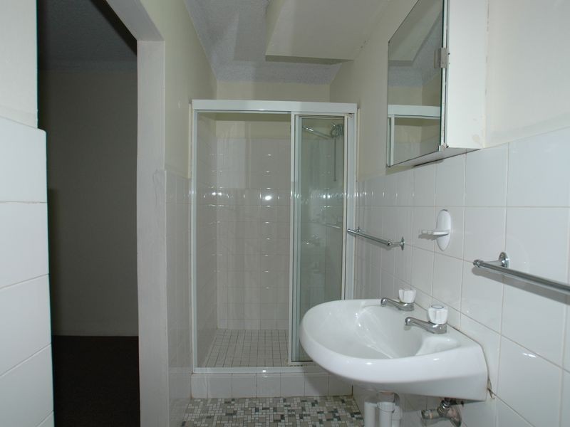 3/102 Dumaresq Street, Campbelltown NSW 2560