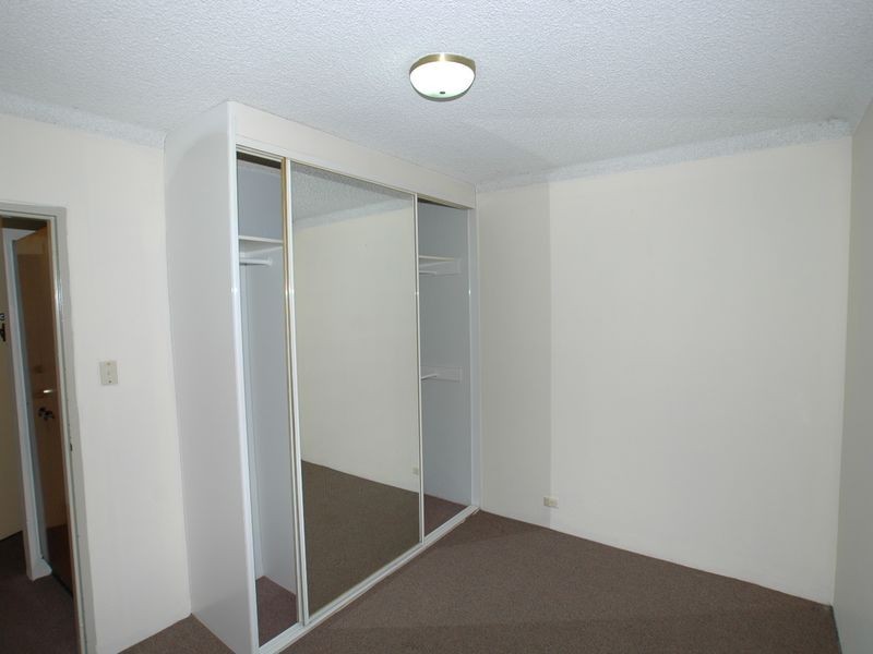 3/102 Dumaresq Street, Campbelltown NSW 2560