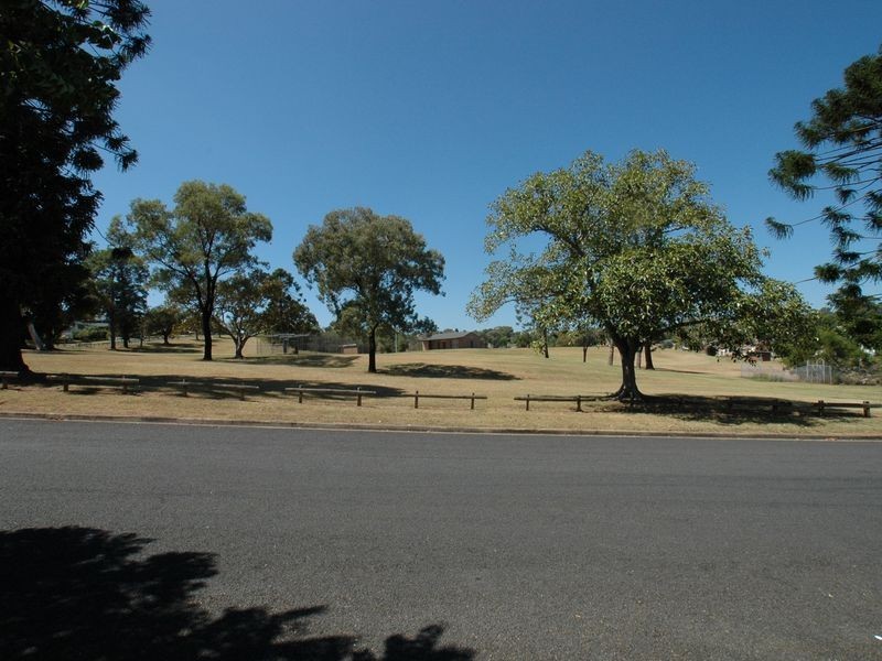 3/102 Dumaresq Street, Campbelltown NSW 2560