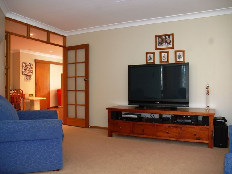 11 PEPPIN PLACE, Elderslie NSW 2570