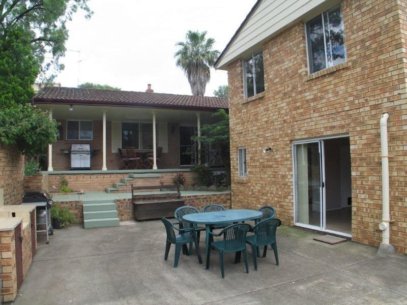 6 Sharpe Place, Camden South NSW 2570