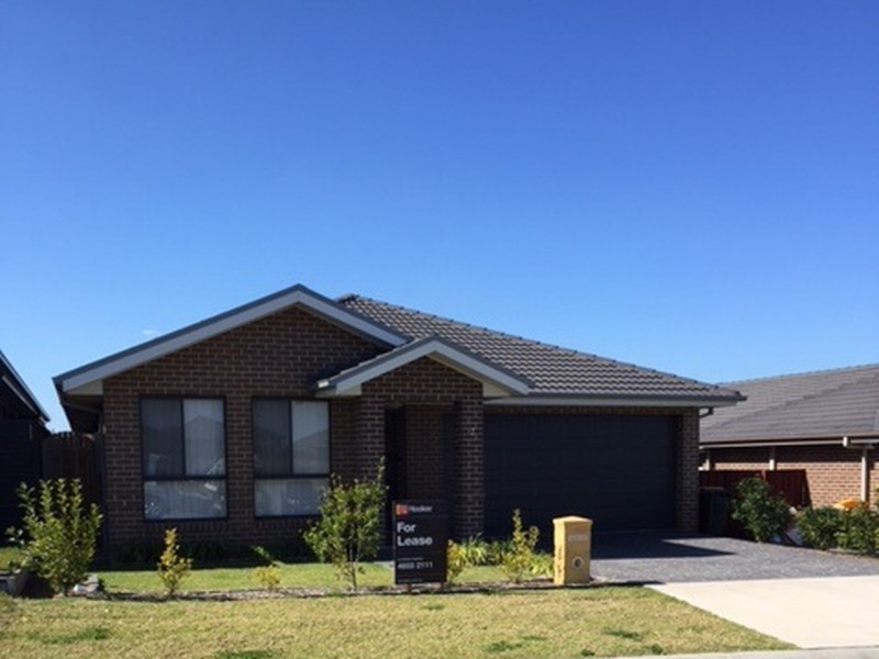 7 Goss Loop, Oran Park NSW 2570