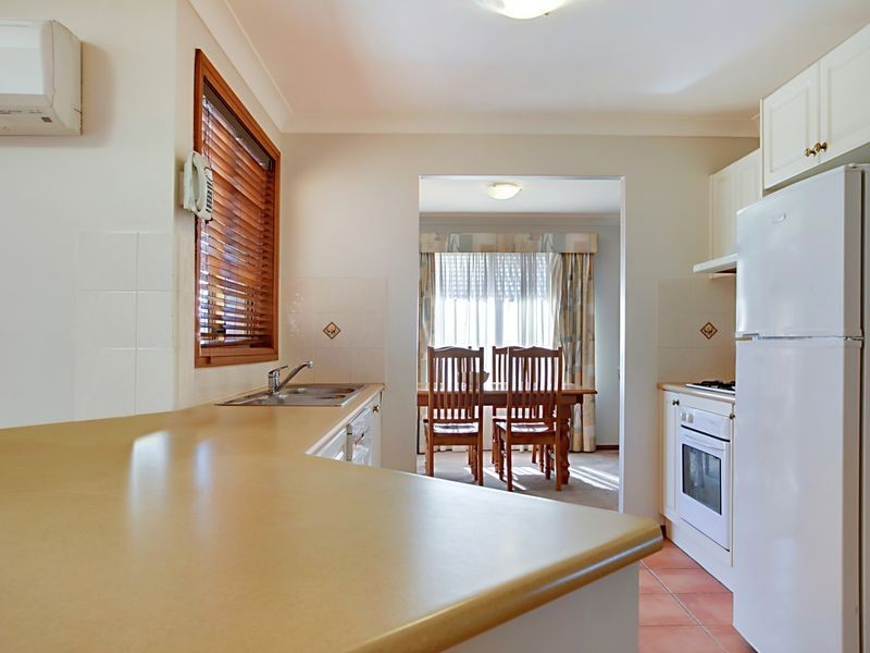 11 Montgomery Circuit, Narellan Vale NSW 2567