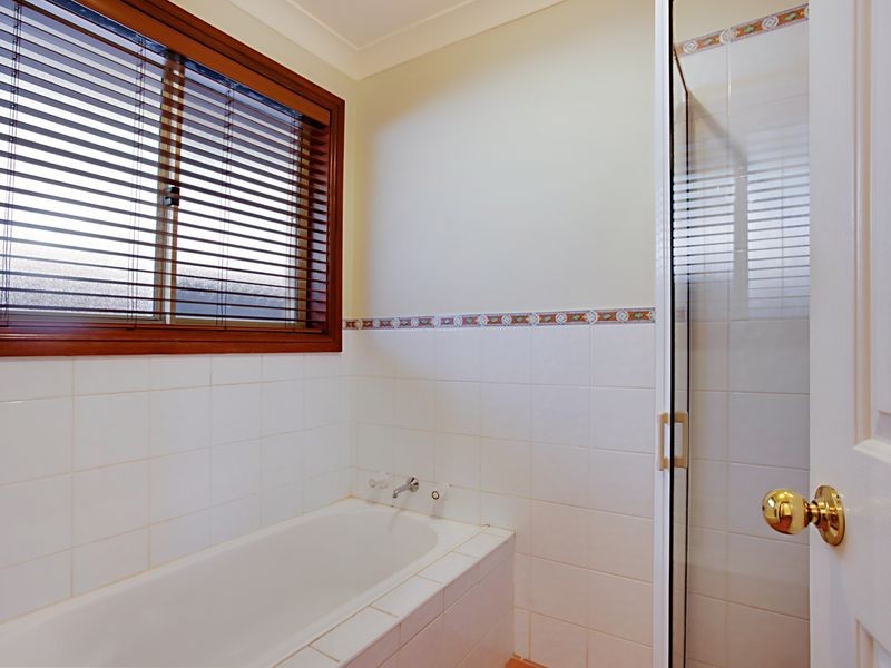 11 Montgomery Circuit, Narellan Vale NSW 2567