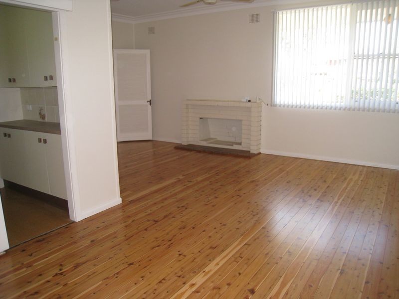 28 Elizabeth Macarthur Avenue, Camden South NSW 2570