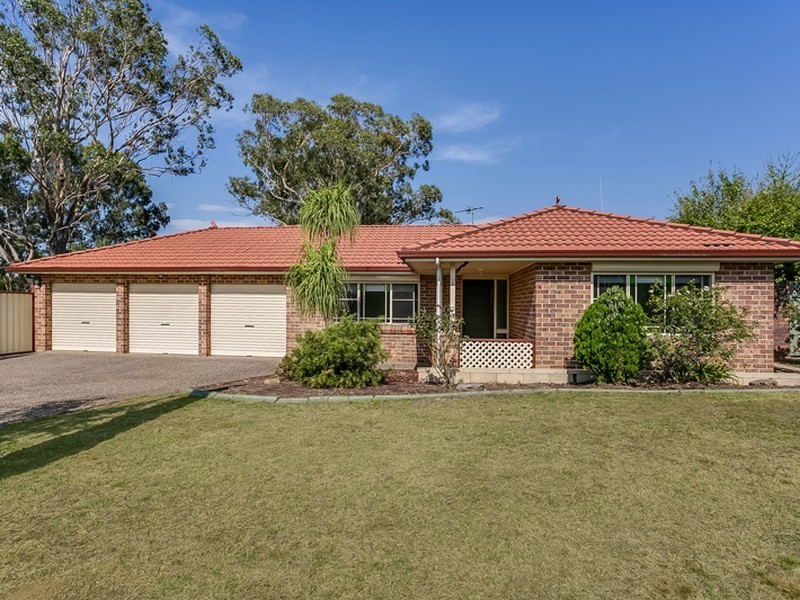19 Caroline Chisholm Drive, Camden South NSW 2570