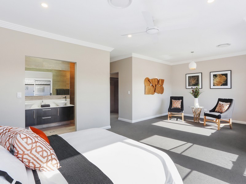 90 Jenolan Circuit, Harrington Park NSW 2567