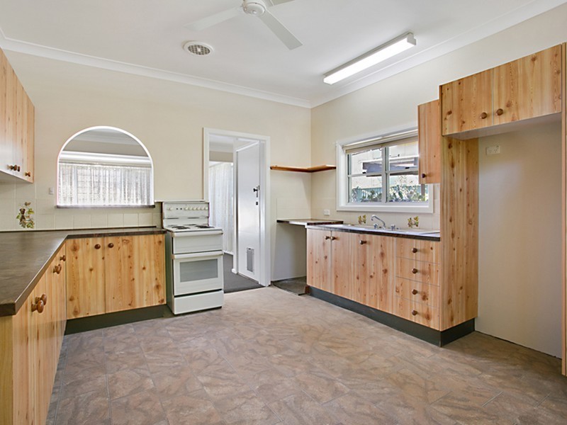 30 Macarthur Road, Elderslie NSW 2570