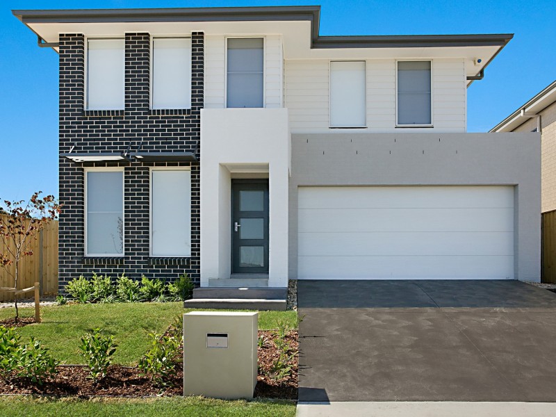 14 Bethany Cove, Catherine Field NSW 2557