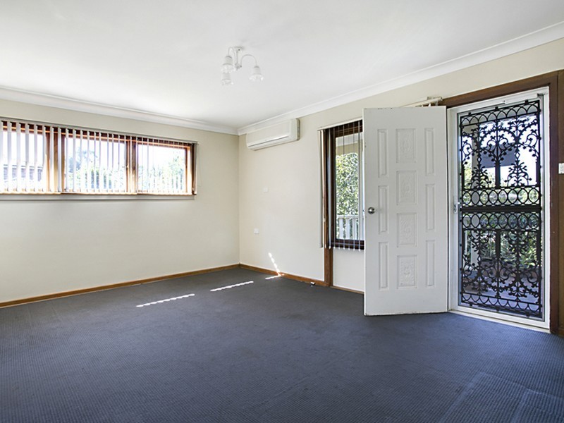 1 Coolalie Avenue, Camden South NSW 2570