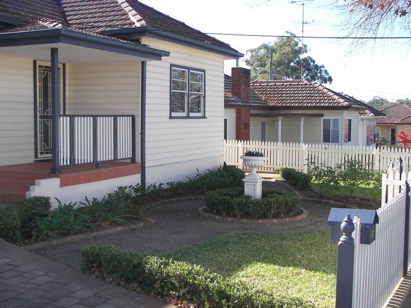 12 VICTORY AVENUE, Camden NSW 2570