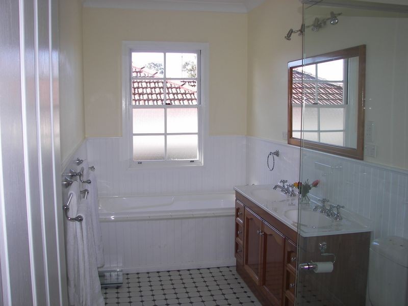 12 VICTORY AVENUE, Camden NSW 2570