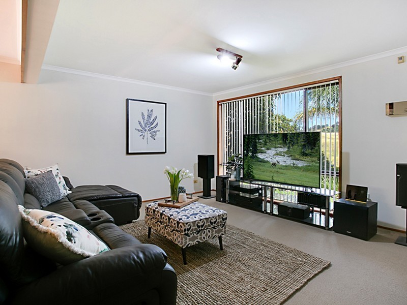 9 Yangtze Place, Kearns NSW 2558