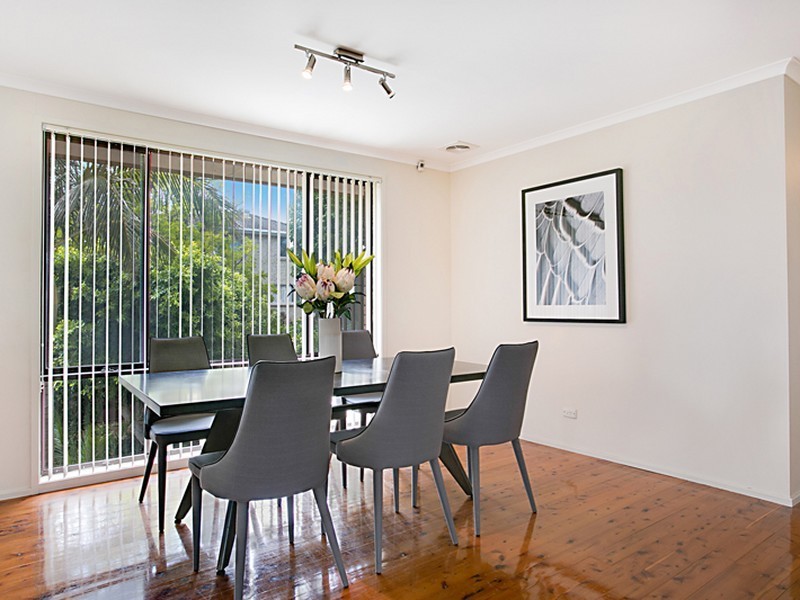 9 Yangtze Place, Kearns NSW 2558