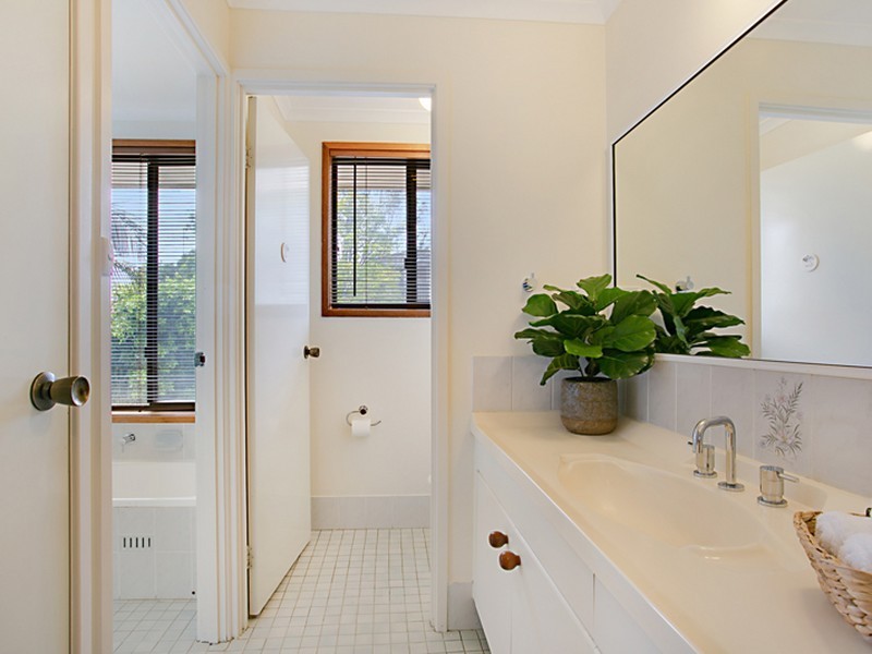 9 Yangtze Place, Kearns NSW 2558