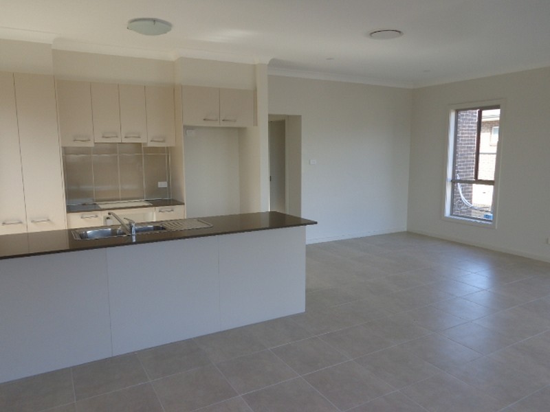 42 Spitzer Street, Gregory Hills NSW 2557