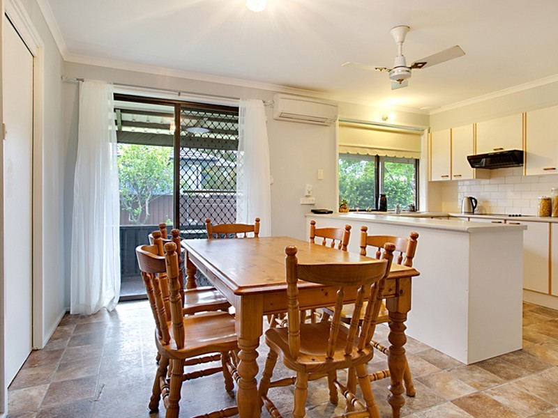 8 Wentworth Drive, Camden South NSW 2570