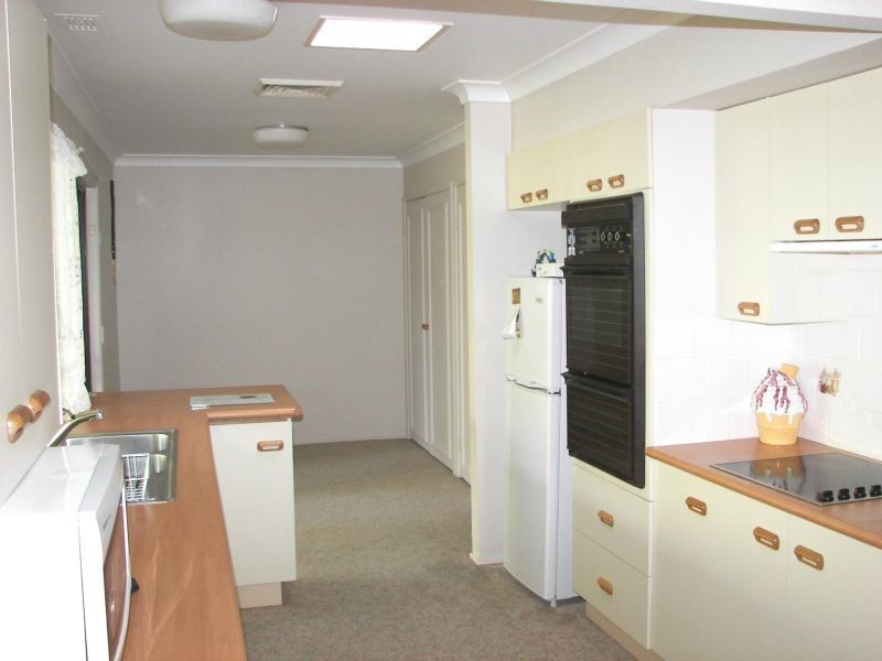 11 Barratt Avenue, Camden NSW 2570