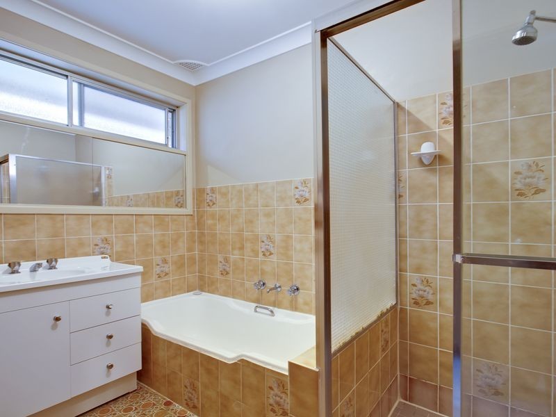 13 Hawkey Crescent, Camden NSW 2570