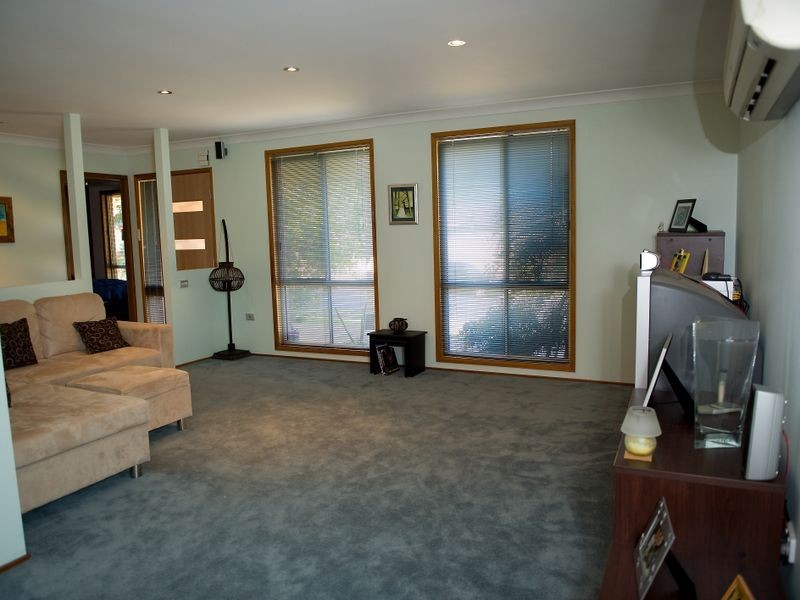 8 YULAN ROAD, Narellan Vale NSW 2567