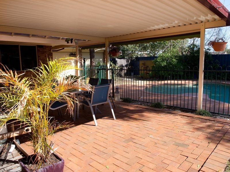 8 YULAN ROAD, Narellan Vale NSW 2567