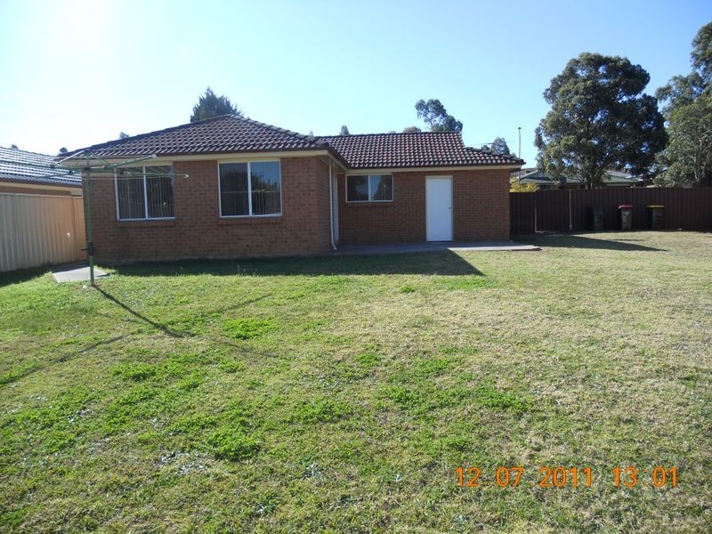 3 Beyer Place, Currans Hill NSW 2567